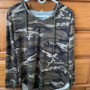 Camp hooded long sleeve